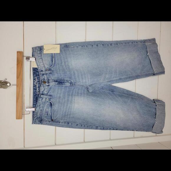 NWT Universal Thread size 8/29R blue distressed high-rise wide-leg crop jeans - Picture 1 of 5